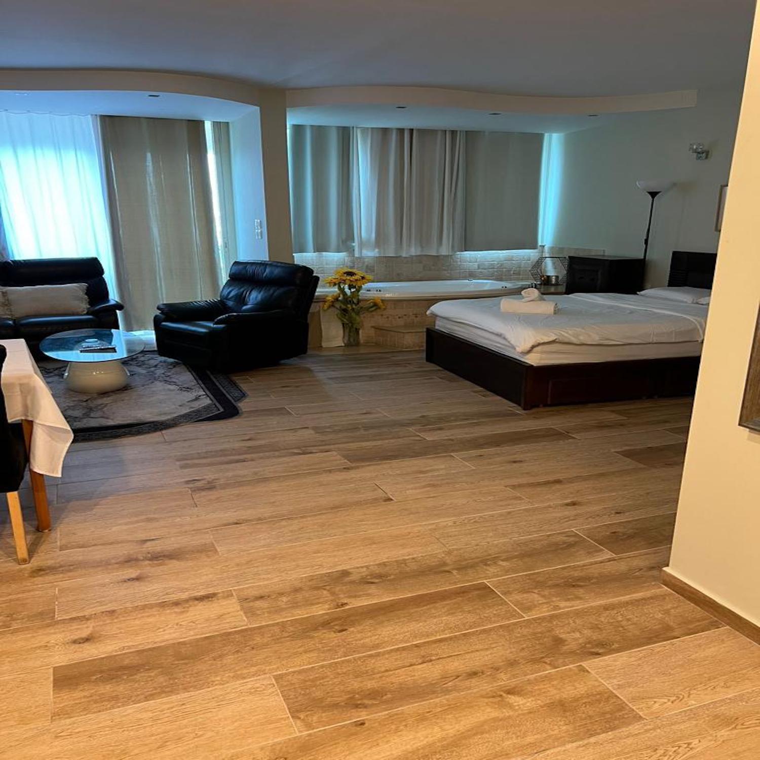 Caesarea Inn Zewnętrze zdjęcie
